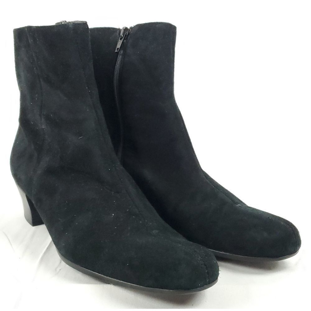 Munro Black Suede Ankle Boots size 8N